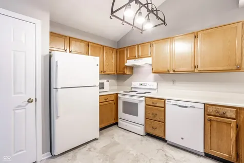 3257 Aqueous Lane Indianapolis IN 46214