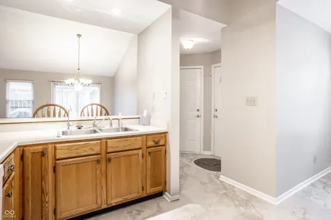 3257 Aqueous Lane Indianapolis IN 46214