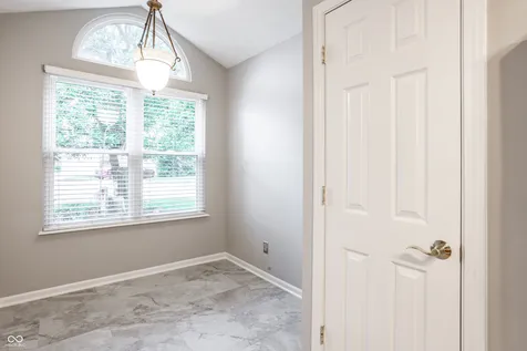 3257 Aqueous Lane Indianapolis IN 46214