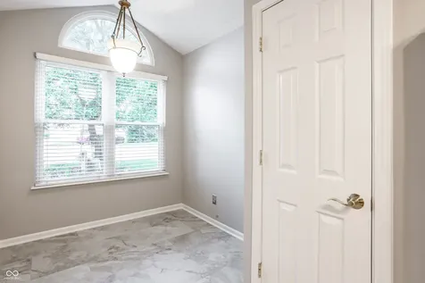 3257 Aqueous Lane Indianapolis IN 46214