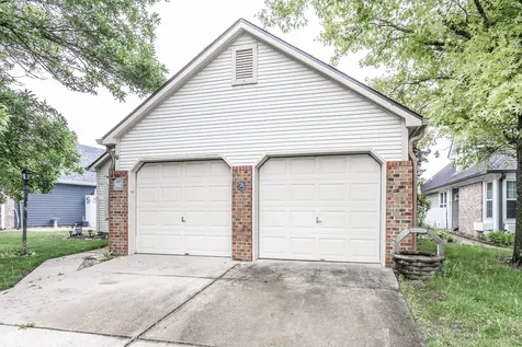 3257 Aqueous Lane Indianapolis IN 46214