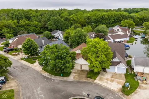 3257 Aqueous Lane Indianapolis IN 46214