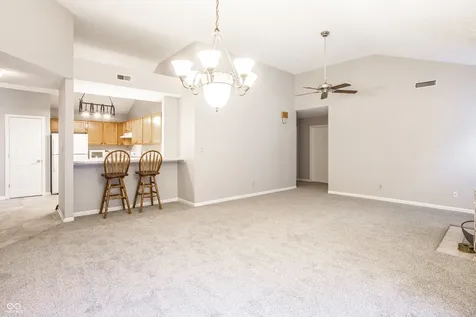 3257 Aqueous Lane Indianapolis IN 46214