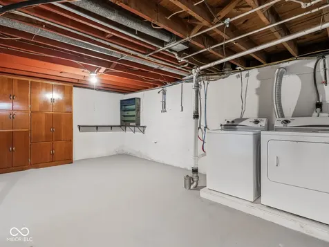 5317 E 19th Place Indianapolis IN 46218