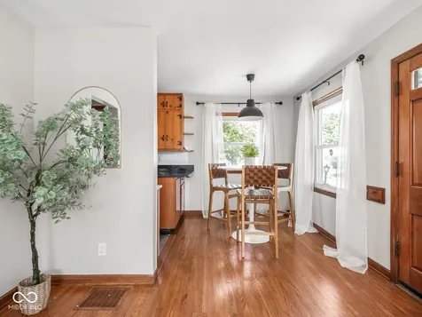 5317 E 19th Place Indianapolis IN 46218