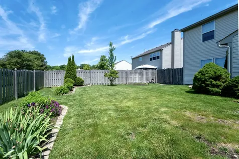 25 English Green Westfield IN 46074