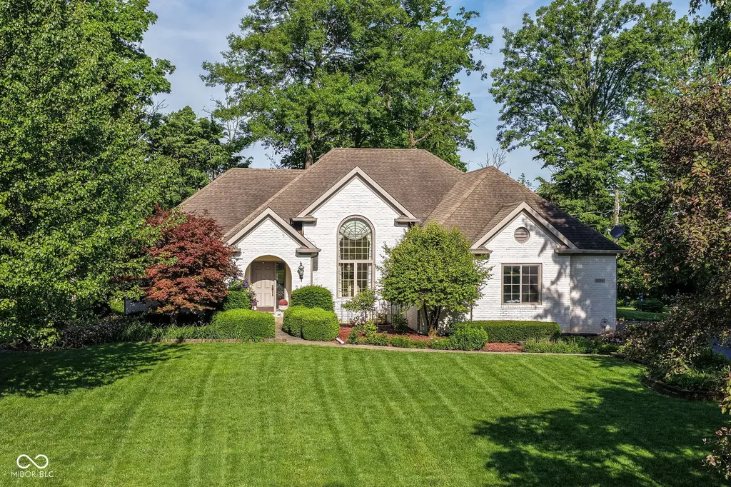 6336 Fairlane Drive W Indianapolis IN 46259