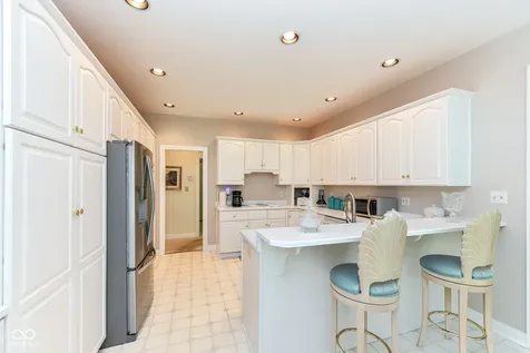 6336 Fairlane Drive W Indianapolis IN 46259