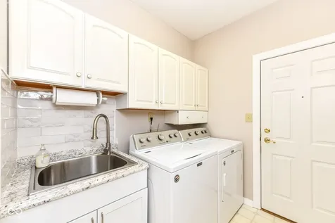 6336 Fairlane Drive W Indianapolis IN 46259