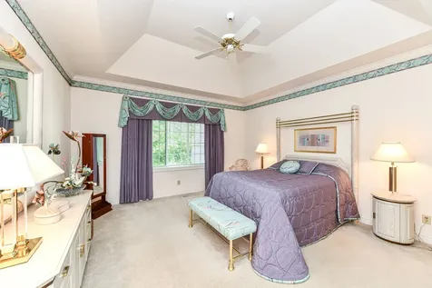 6336 Fairlane Drive W Indianapolis IN 46259