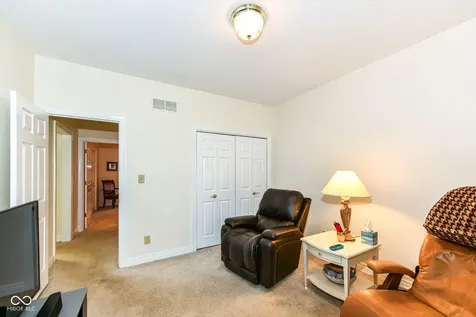 6336 Fairlane Drive W Indianapolis IN 46259