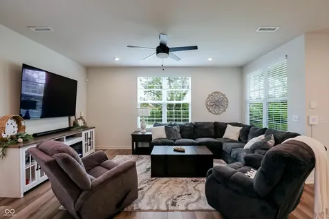 6537 Seabiscuit Road Whitestown IN 46075