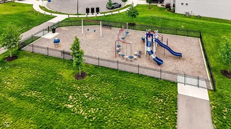 6537 Seabiscuit Road Whitestown IN 46075