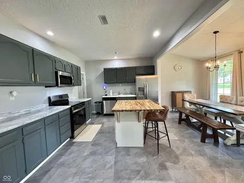803 N Mary Patton Drive Brazil IN 47834
