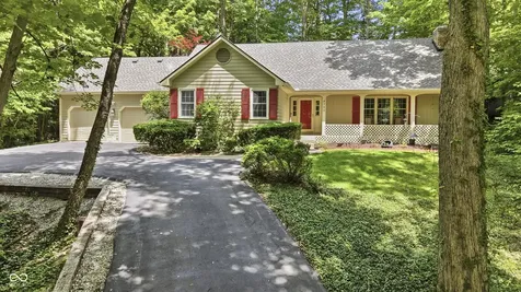 8752 Log Run Drive S Indianapolis IN 46234