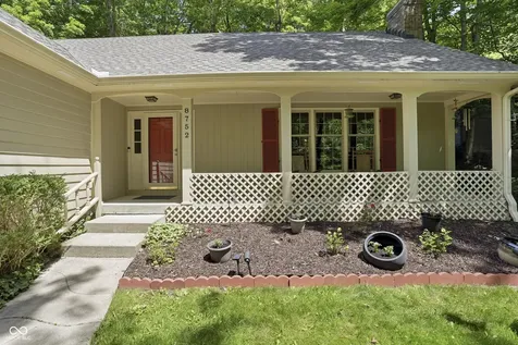 8752 Log Run Drive S Indianapolis IN 46234