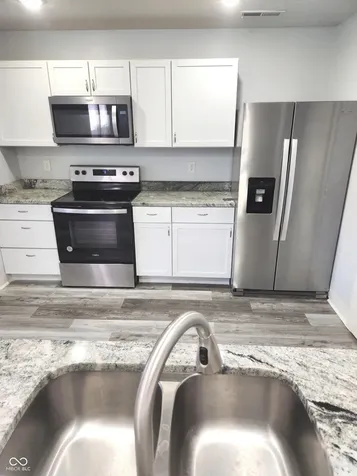3021 Everbloom Way Indianapolis IN 46217