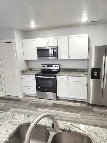 3021 Everbloom Way Indianapolis IN 46217