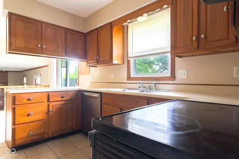 7433 Pullman Court Indianapolis IN 46256