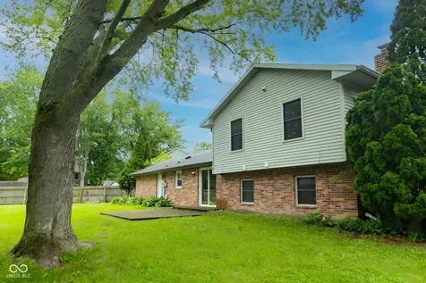 7433 Pullman Court Indianapolis IN 46256
