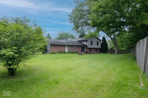7433 Pullman Court Indianapolis IN 46256