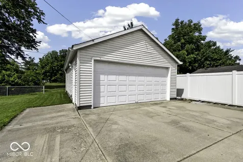 2226 Main Street Beech Grove IN 46107