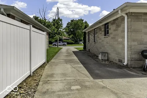 2226 Main Street Beech Grove IN 46107