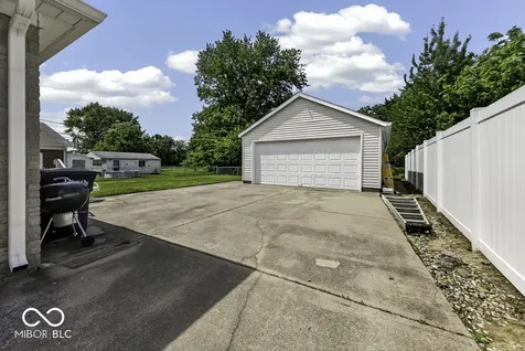 2226 Main Street Beech Grove IN 46107