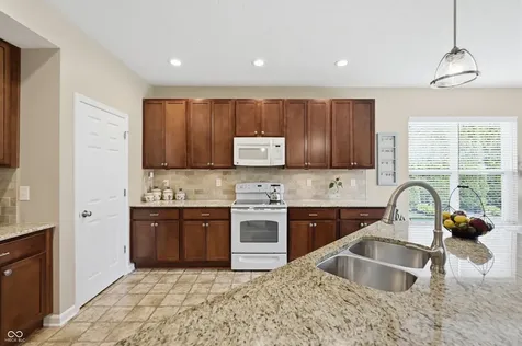 563 Flint Boulevard Fortville IN 46040