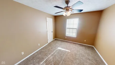 1096 Bumblebee Way Greenfield IN 46140