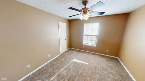 1096 Bumblebee Way Greenfield IN 46140