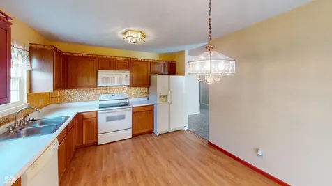 1096 Bumblebee Way Greenfield IN 46140