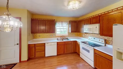 1096 Bumblebee Way Greenfield IN 46140