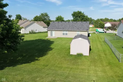 1096 Bumblebee Way Greenfield IN 46140