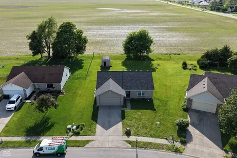1096 Bumblebee Way Greenfield IN 46140