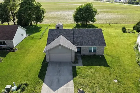 1096 Bumblebee Way Greenfield IN 46140