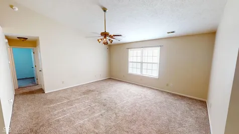1096 Bumblebee Way Greenfield IN 46140
