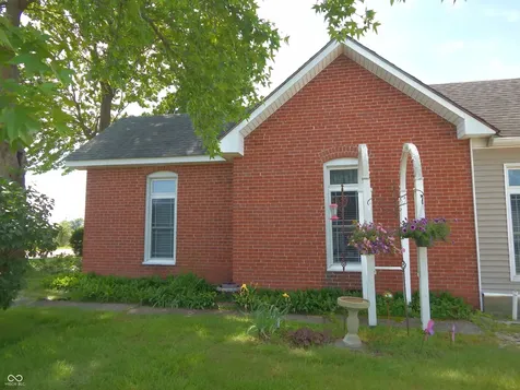 7518 N County Road 75 E Lizton IN 46149