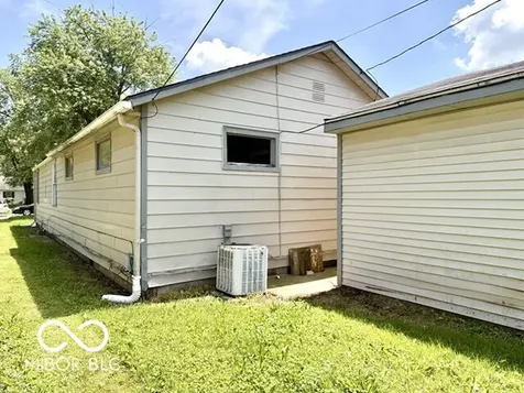 2109 S Delawanda Avenue Muncie IN 47302