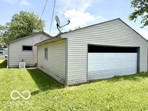 2109 S Delawanda Avenue Muncie IN 47302