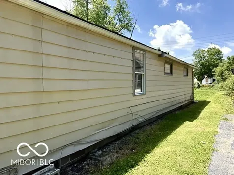 2109 S Delawanda Avenue Muncie IN 47302