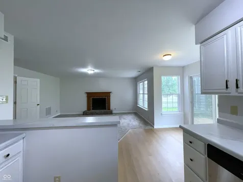10522 Creekside Woods Drive Indianapolis IN 46239