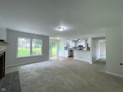 10522 Creekside Woods Drive Indianapolis IN 46239
