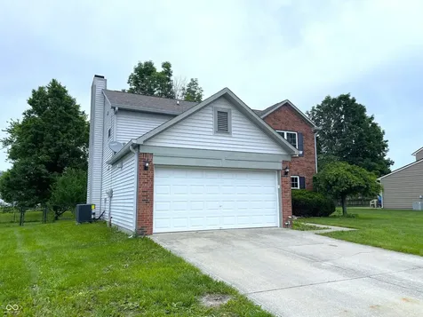 10522 Creekside Woods Drive Indianapolis IN 46239