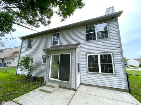10522 Creekside Woods Drive Indianapolis IN 46239