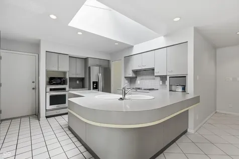 410 Beechview Lane Indianapolis IN 46217