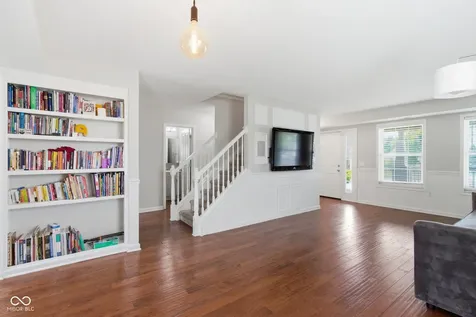 11133 Cowan Lake Court Indianapolis IN 46235