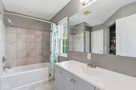 11133 Cowan Lake Court Indianapolis IN 46235