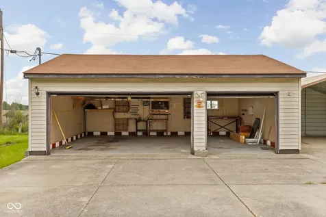 4762 W 1120 N New Palestine IN 46163