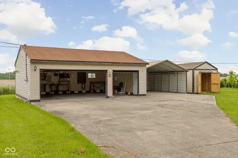 4762 W 1120 N New Palestine IN 46163